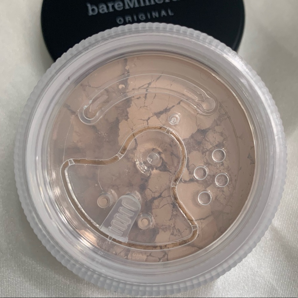 BareMinerals Original Med Bg. - Picture 2 of 4